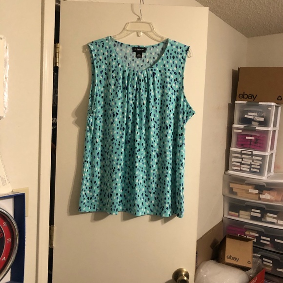 Liz Claiborne Spring Dotted Blouse - Picture 2 of 6